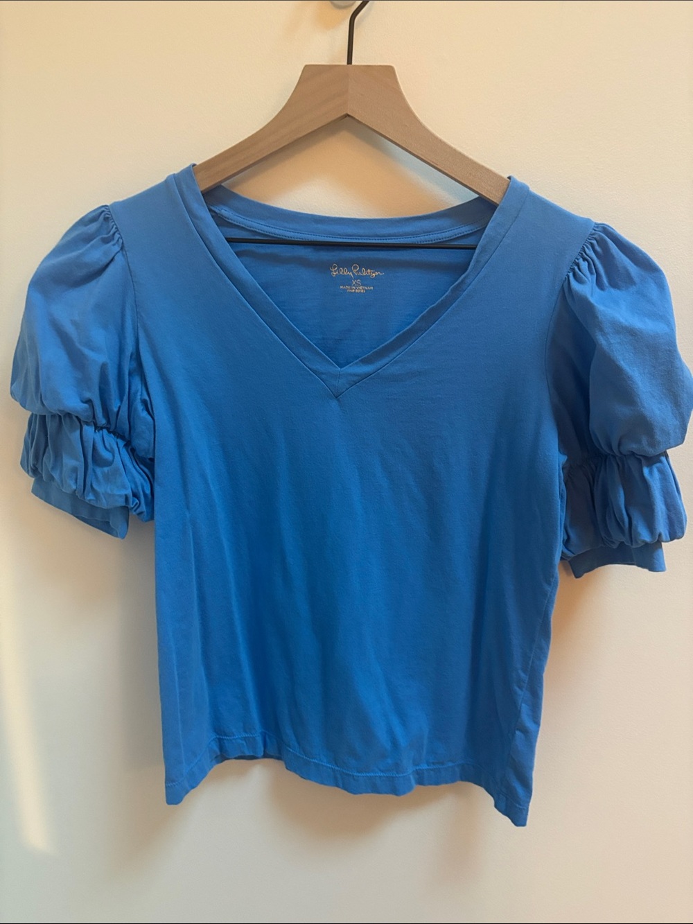 Lilly Pulitzer Blue V-Neck Puff Sleeve Top